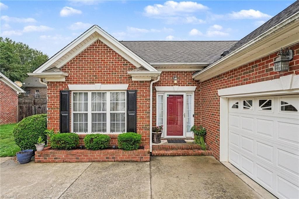 Stick/Site Built at 115 Stillmere Court, Winston-Salem NC 27101, Winston-Salem, photo 8 of 30