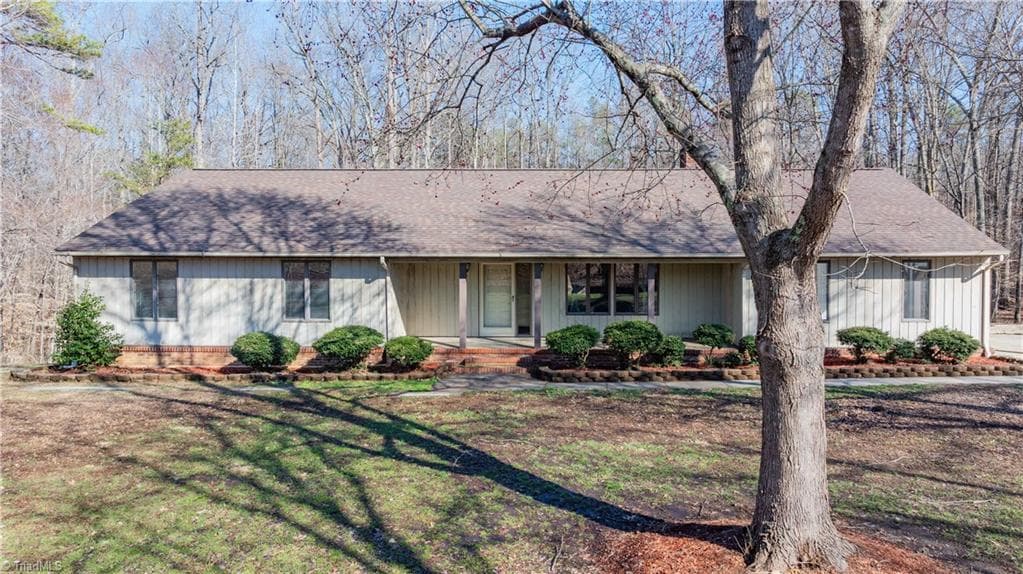 Stick/Site Built at 682 Cecil Street, Thomasville NC 27360, Thomasville, photo 2 of 50