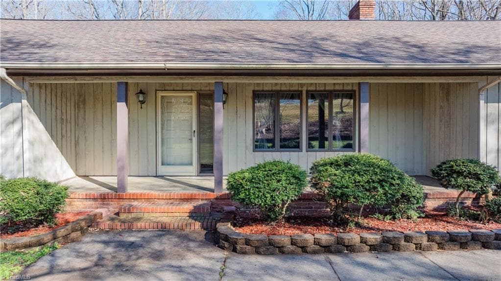 Stick/Site Built at 682 Cecil Street, Thomasville NC 27360, Thomasville, photo 6 of 50