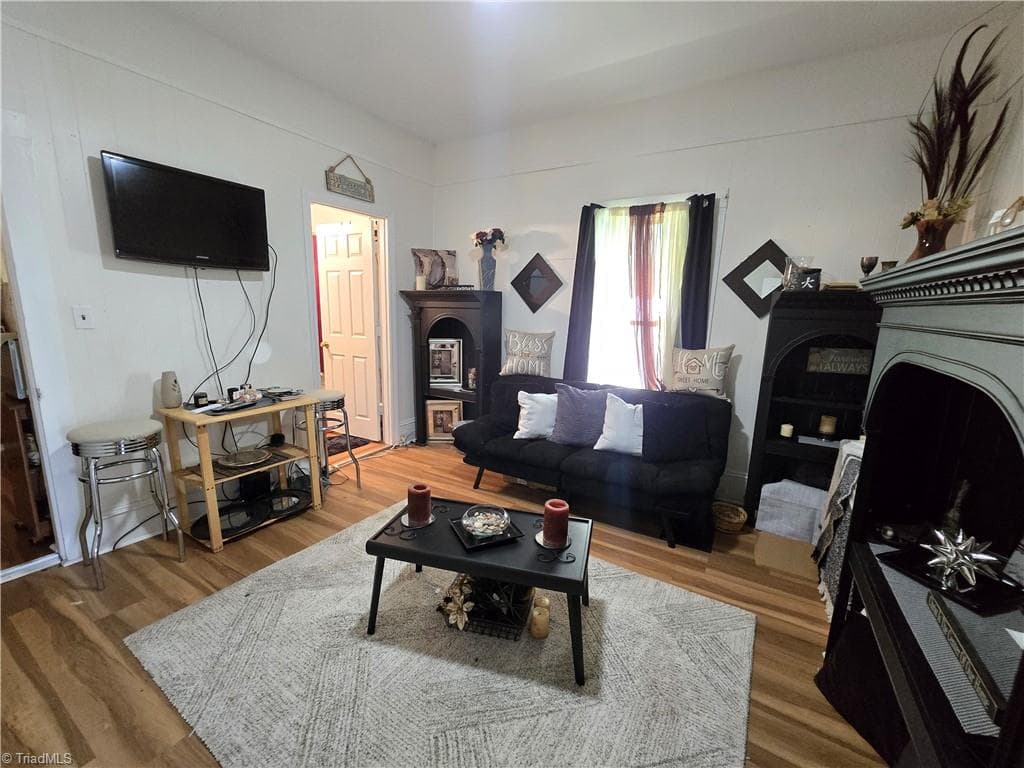 Stick/Site Built at 819 W Sprague Street, Winston-Salem NC 27127, Winston-Salem, photo 6 of 21