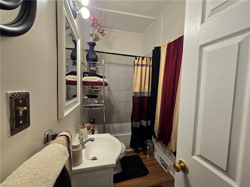 Stick/Site Built at 819 W Sprague Street, Winston-Salem NC 27127, Winston-Salem, photo 12 of 21
