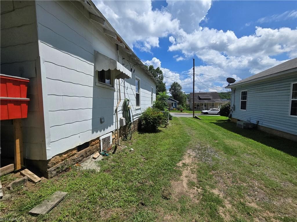 Stick/Site Built at 819 W Sprague Street, Winston-Salem NC 27127, Winston-Salem, photo 18 of 21