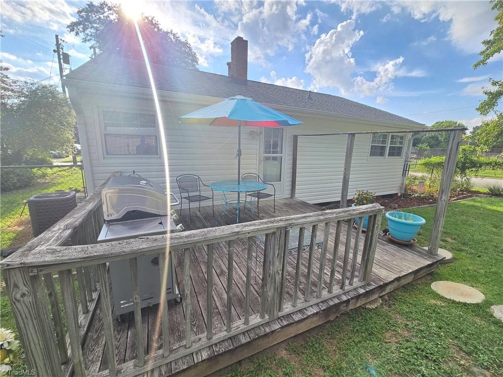 Stick/Site Built at 1308 Bogart Street, Greensboro NC 27405, photo 9 of 29