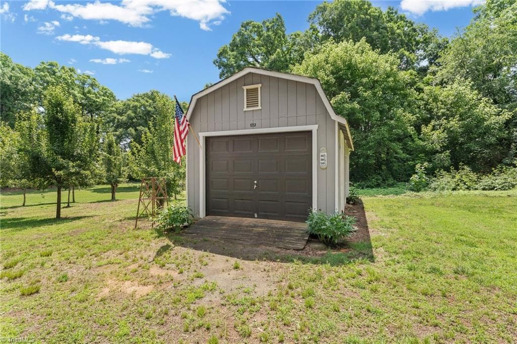 Stick/Site Built at 5754 Stanleyville Drive, Winston-Salem NC 27105, Winston-Salem, photo 42 of 47