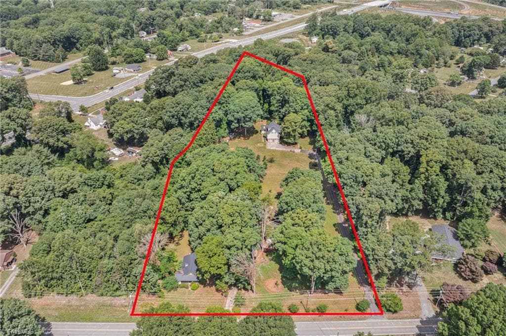 Stick/Site Built at 5754 Stanleyville Drive, Winston-Salem NC 27105, Winston-Salem, photo 40 of 47