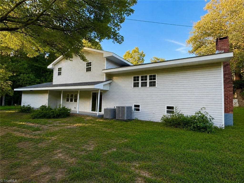 Stick/Site Built at 302 Wafford Road, Lexington NC 27292, Lexington, photo 44 of 49