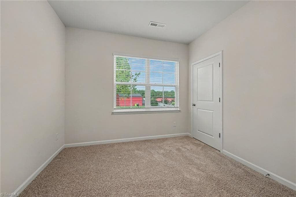 Stick/Site Built at 620 Hickory Point Drive, Lexington NC 27292, photo 17 of 28
