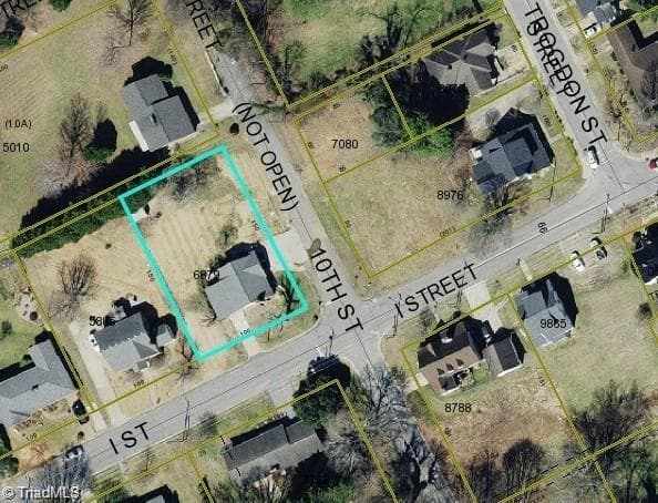 Stick/Site Built at 901 10th Street, North Wilkesboro NC 28659, North Wilkesboro, photo 6 of 26