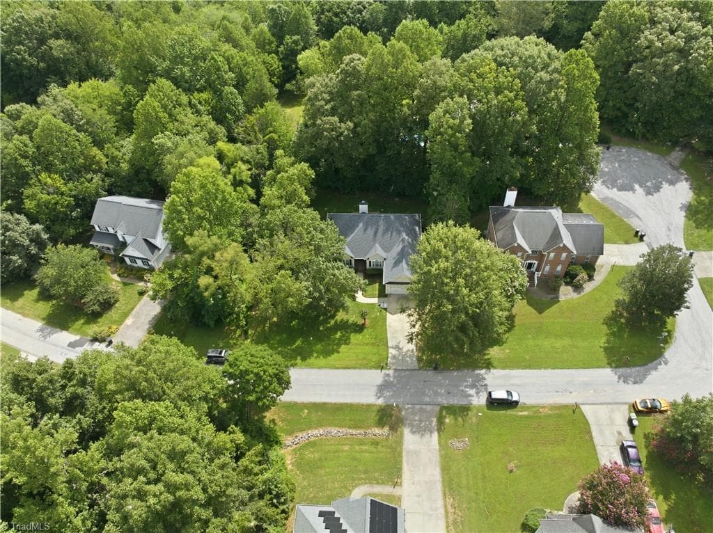 Stick/Site Built at 6025 Habersham Drive, Kernersville NC 27284, photo 35 of 41