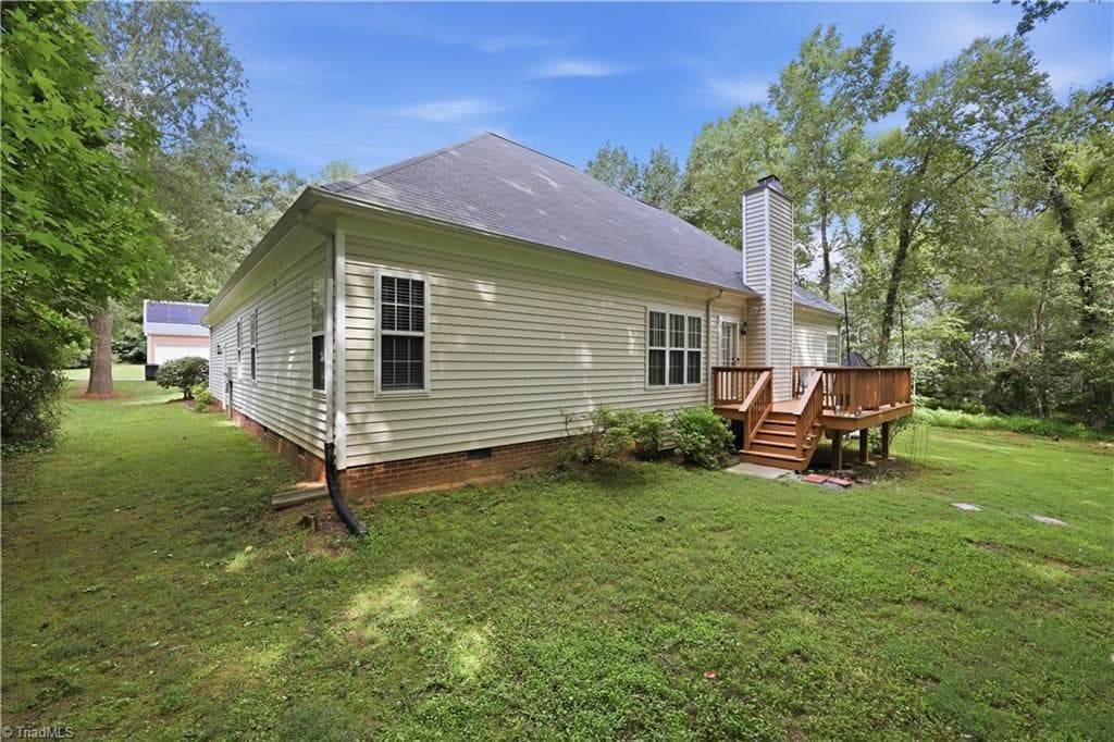 Stick/Site Built at 6025 Habersham Drive, Kernersville NC 27284, photo 31 of 41