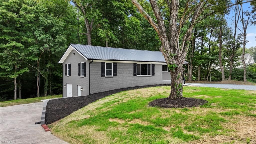Stick/Site Built at 1855 Stemp Everhart Road, Thomasville NC 27360, photo 5 of 34