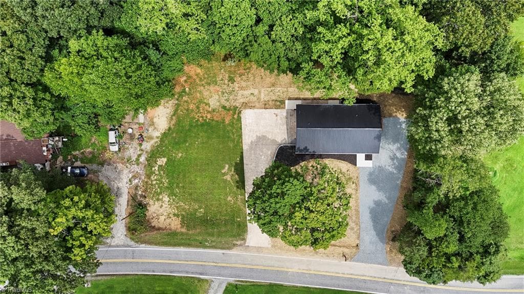 Stick/Site Built at 1855 Stemp Everhart Road, Thomasville NC 27360, photo 33 of 34