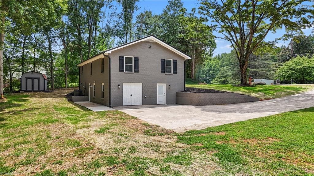 Stick/Site Built at 1855 Stemp Everhart Road, Thomasville NC 27360, photo 8 of 34