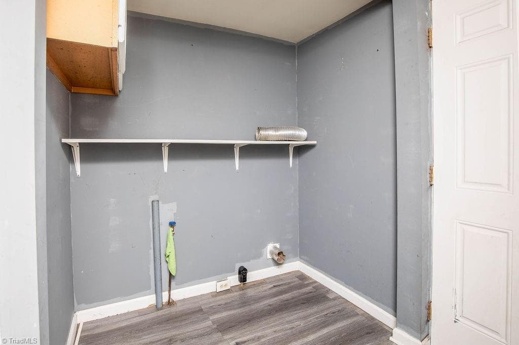 Stick/Site Built at 409 Academy Street, High Point NC 27260, High Point, photo 23 of 30
