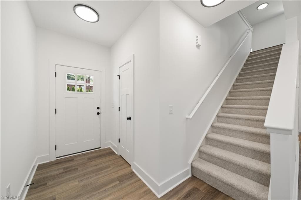 Stick/Site Built at 1667 Ralee Drive, Winston-Salem NC 27127, Winston-Salem, photo 5 of 38