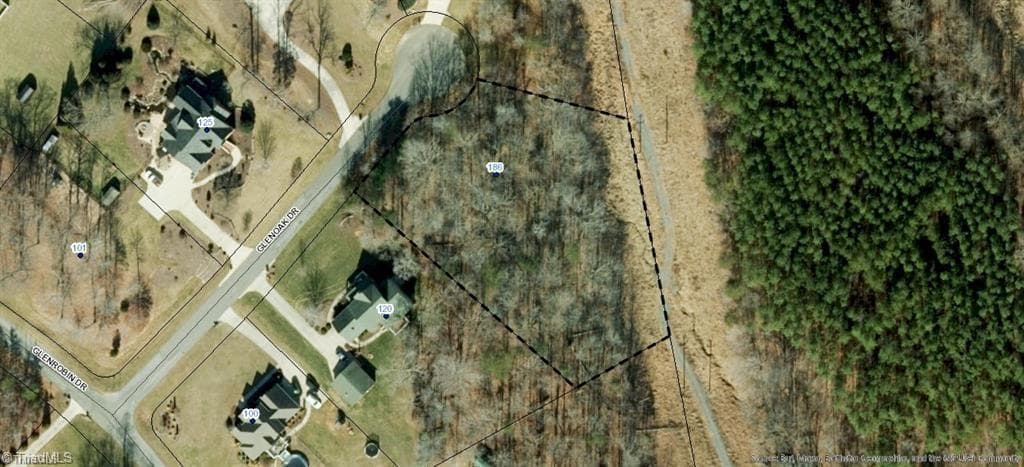 Single Family Residence at 186 Glenoak Drive, Eden NC 27288, Eden, photo 2 of 2