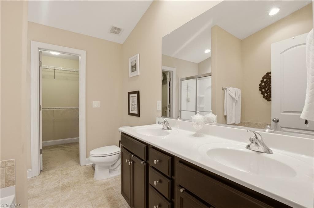 Stick/Site Built at 752 Carneros Circle, High Point NC 27265, photo 16 of 33