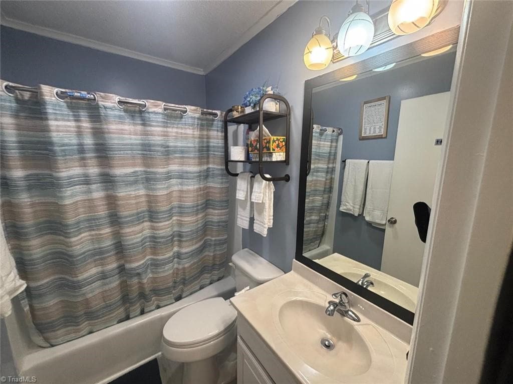 Duplex at 6 Garden Street, Thomasville NC 27360, Thomasville, photo 29 of 31