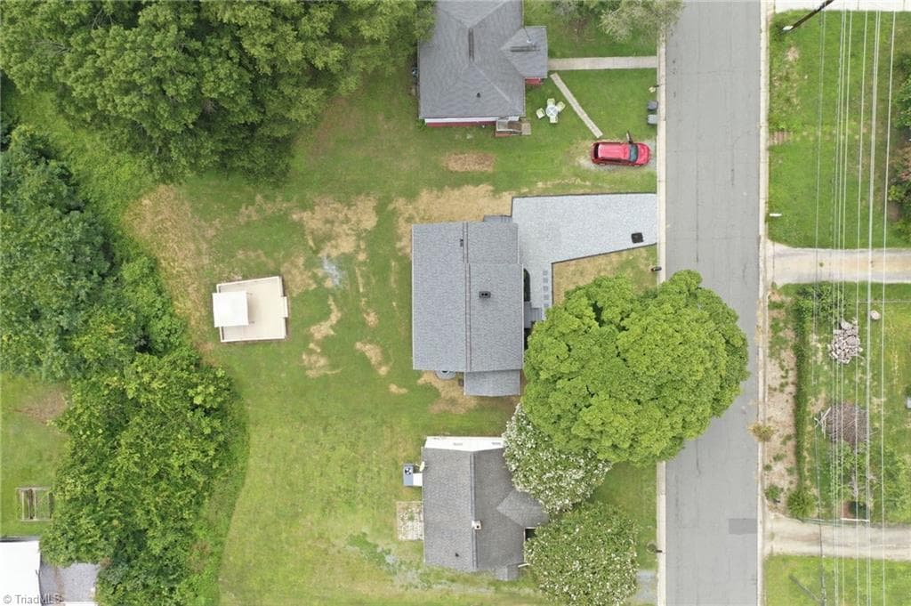 Stick/Site Built at 402 Gilbreath Street, Graham NC 27253, photo 14 of 32