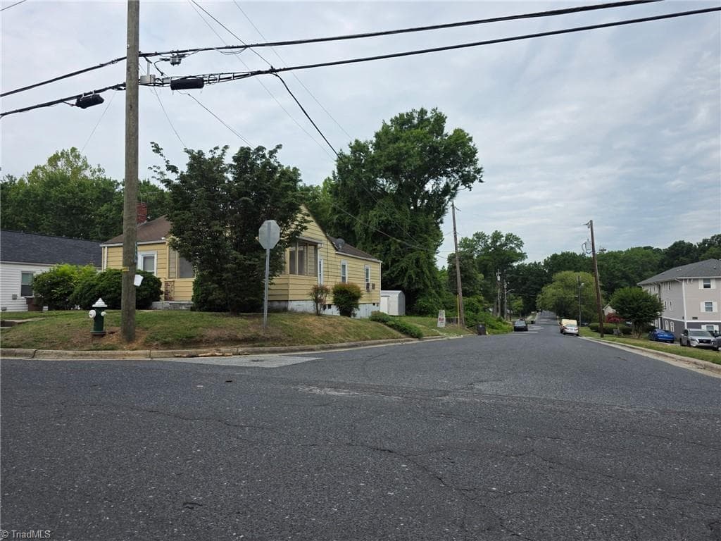 Stick/Site Built at 600 Warren Street, Greensboro NC 27403, photo 11 of 11