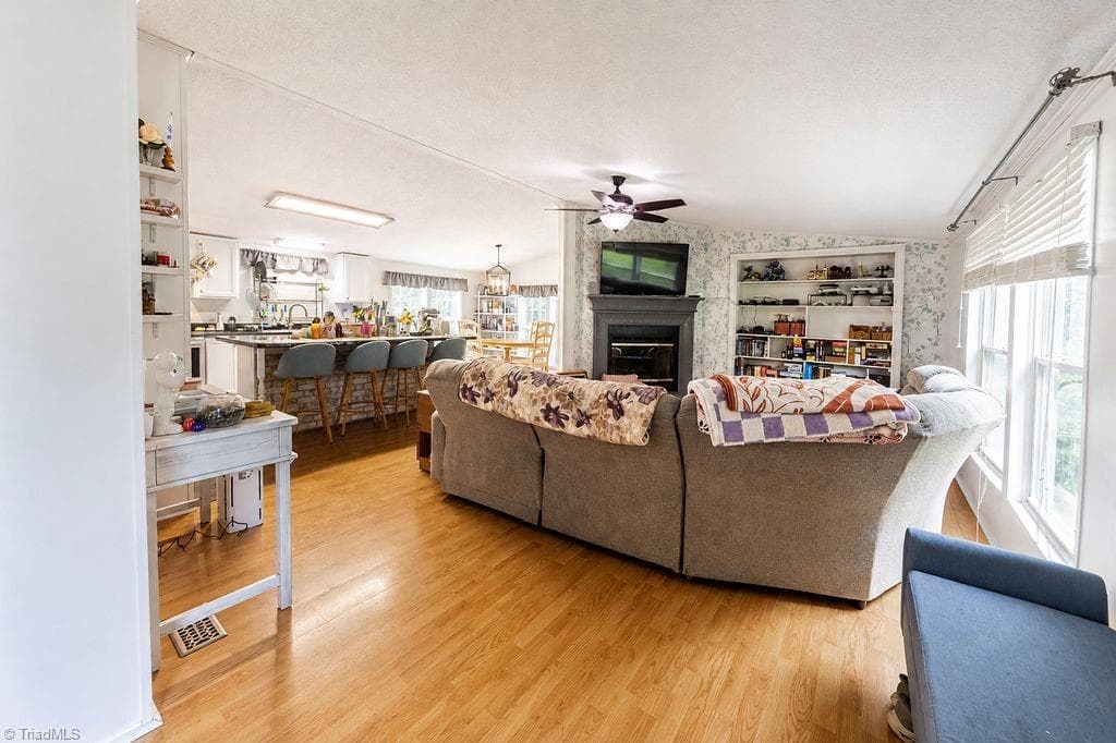 Manufactured Home at 327 E Carter Mill Road, Elkin NC 28621, Elkin, photo 11 of 42