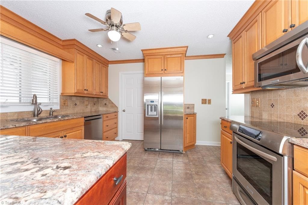 Stick/Site Built at 116 Spyglass Drive, Bermuda Run NC 27006, Bermuda Run, photo 13 of 35