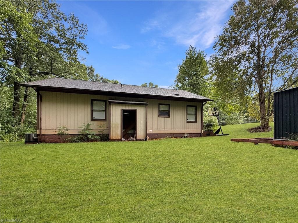Stick/Site Built at 191 Mill Ridge Road, North Wilkesboro NC 28659, North Wilkesboro, photo 14 of 19