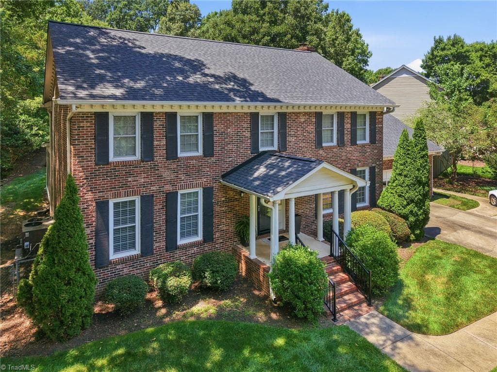 Stick/Site Built at 2019 La Dora Drive, High Point NC 27265, photo 39 of 49