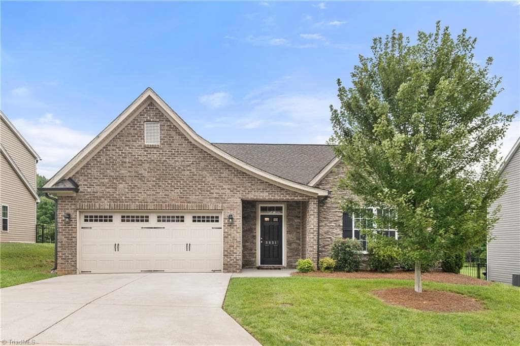 Stick/Site Built at 3831 Rutherford Court, Winston-Salem NC 27106, Winston-Salem, photo 2 of 46