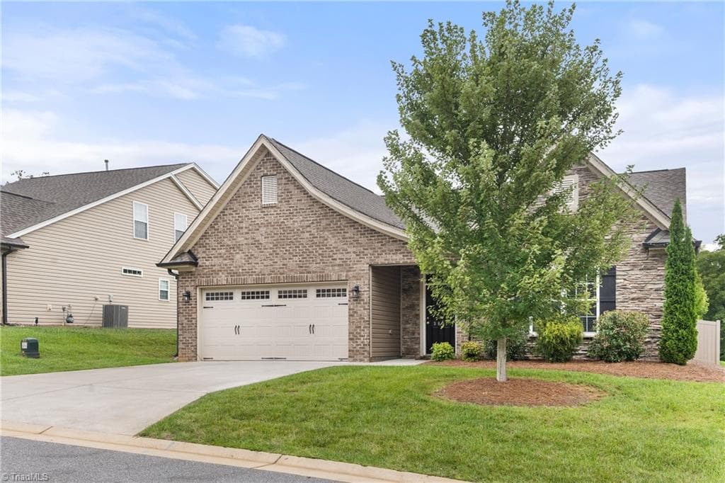 Stick/Site Built at 3831 Rutherford Court, Winston-Salem NC 27106, Winston-Salem, photo 5 of 46