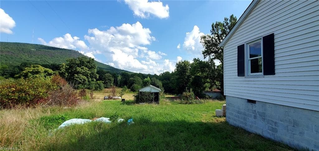 Stick/Site Built at 2185 Flat Rock Road, Pinnacle NC 27043, photo 17 of 26