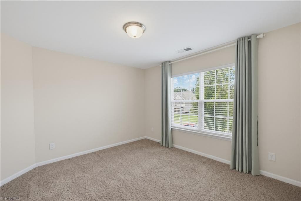 Stick/Site Built at 3540 Lamplight Way, High Point NC 27265, photo 23 of 35