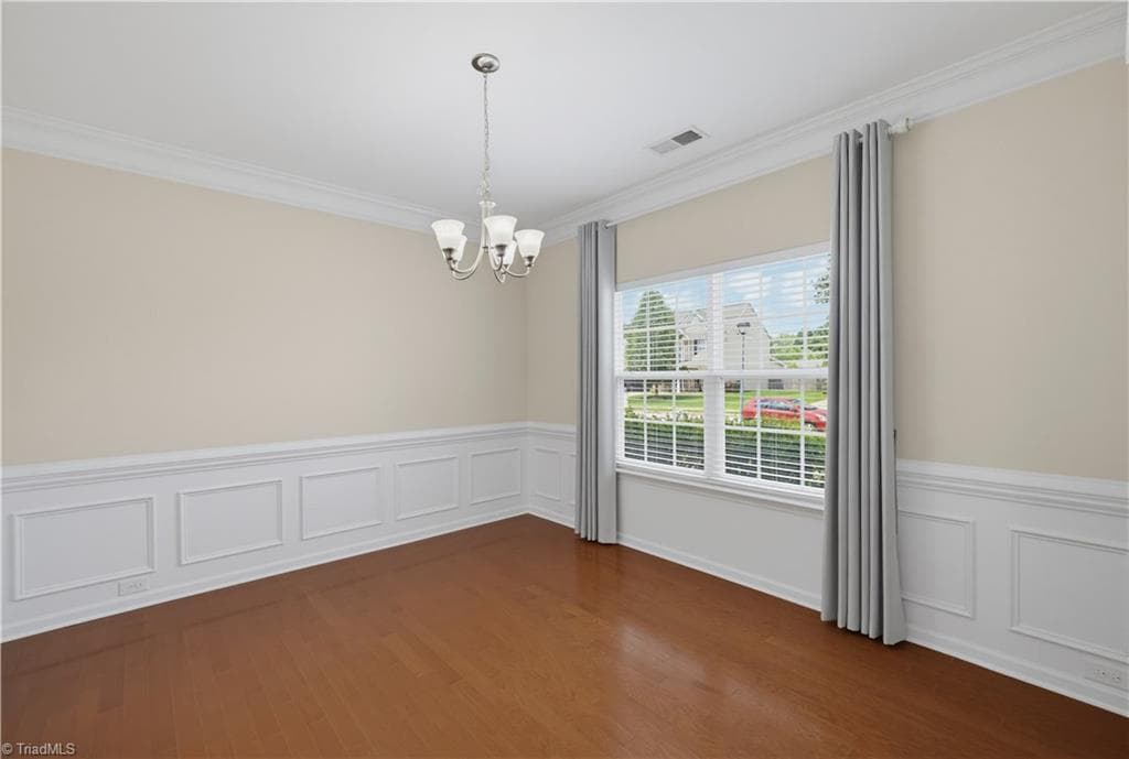 Stick/Site Built at 3540 Lamplight Way, High Point NC 27265, photo 12 of 35