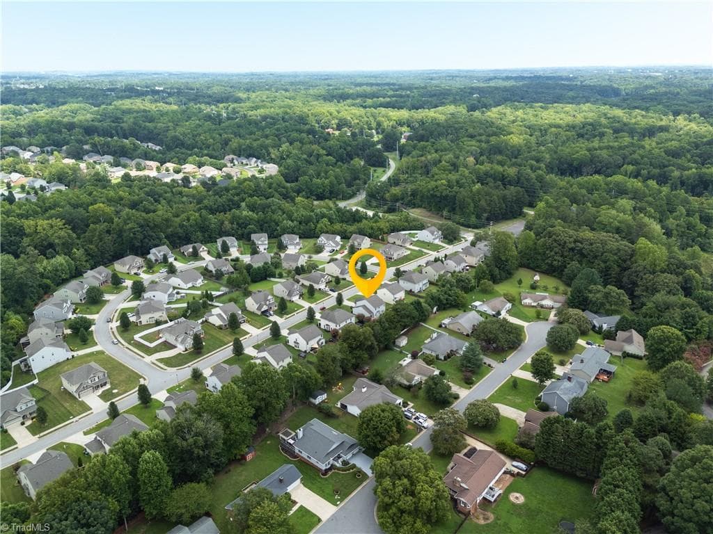 Stick/Site Built at 3540 Lamplight Way, High Point NC 27265, photo 34 of 35