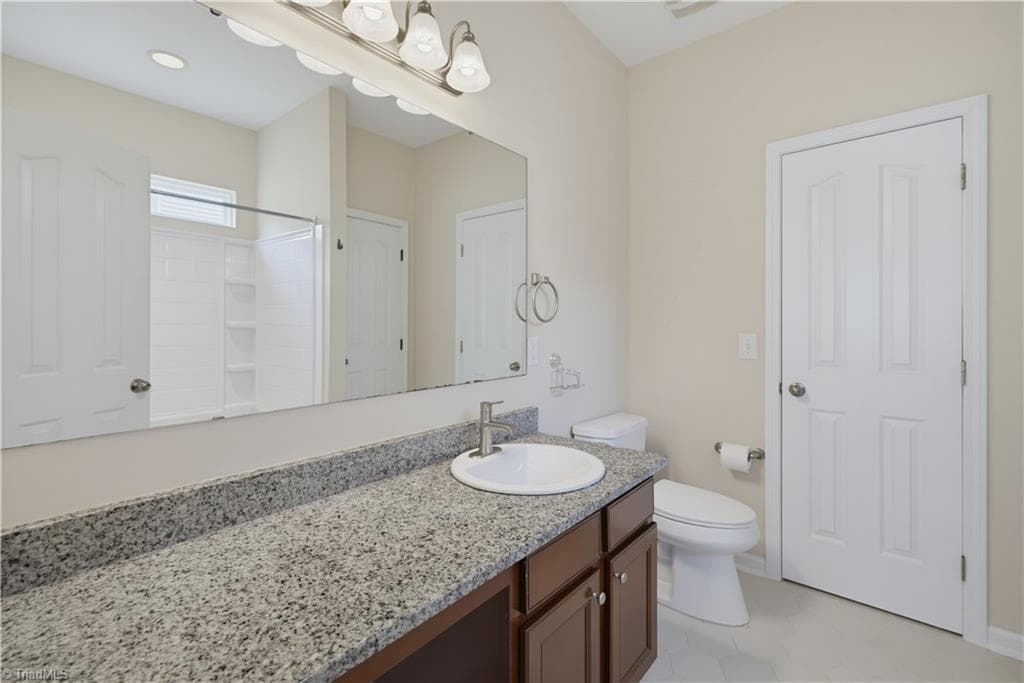 Stick/Site Built at 3540 Lamplight Way, High Point NC 27265, photo 10 of 35