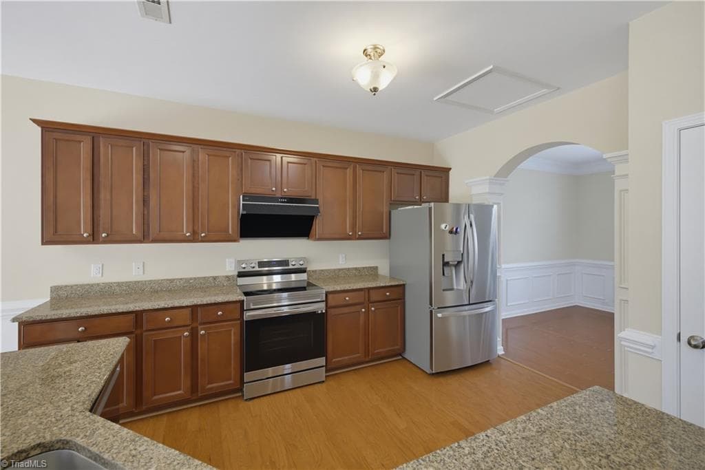 Stick/Site Built at 3540 Lamplight Way, High Point NC 27265, photo 15 of 35
