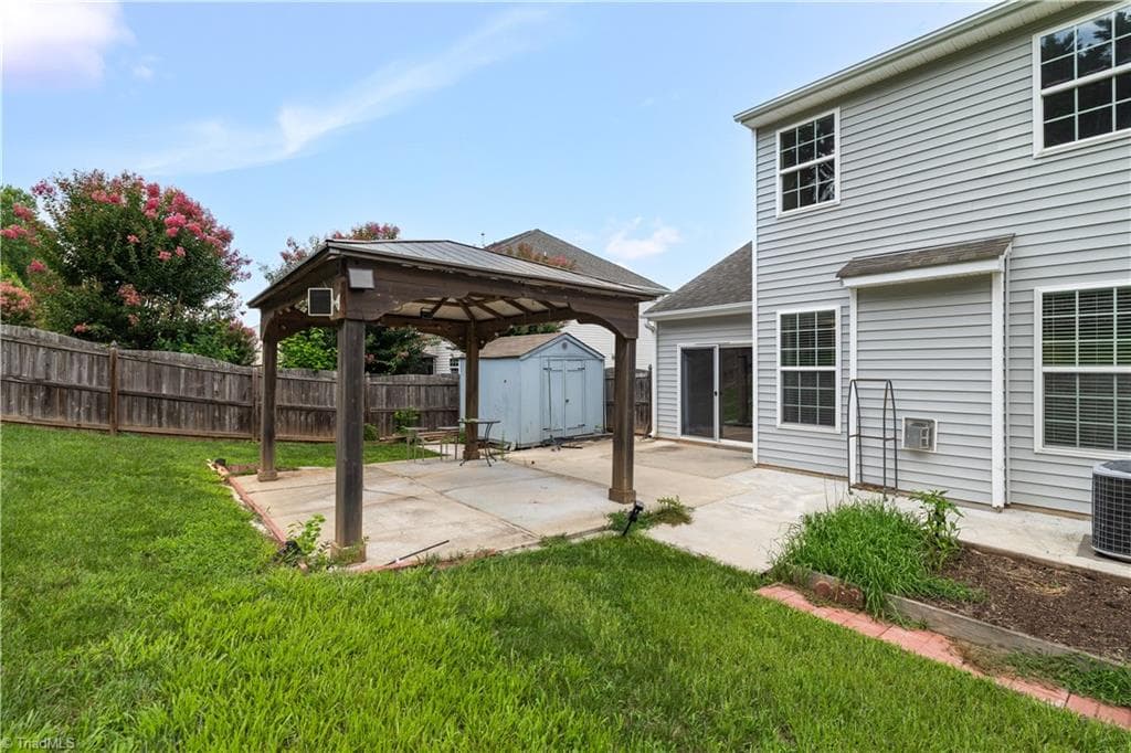 Stick/Site Built at 3540 Lamplight Way, High Point NC 27265, photo 29 of 35
