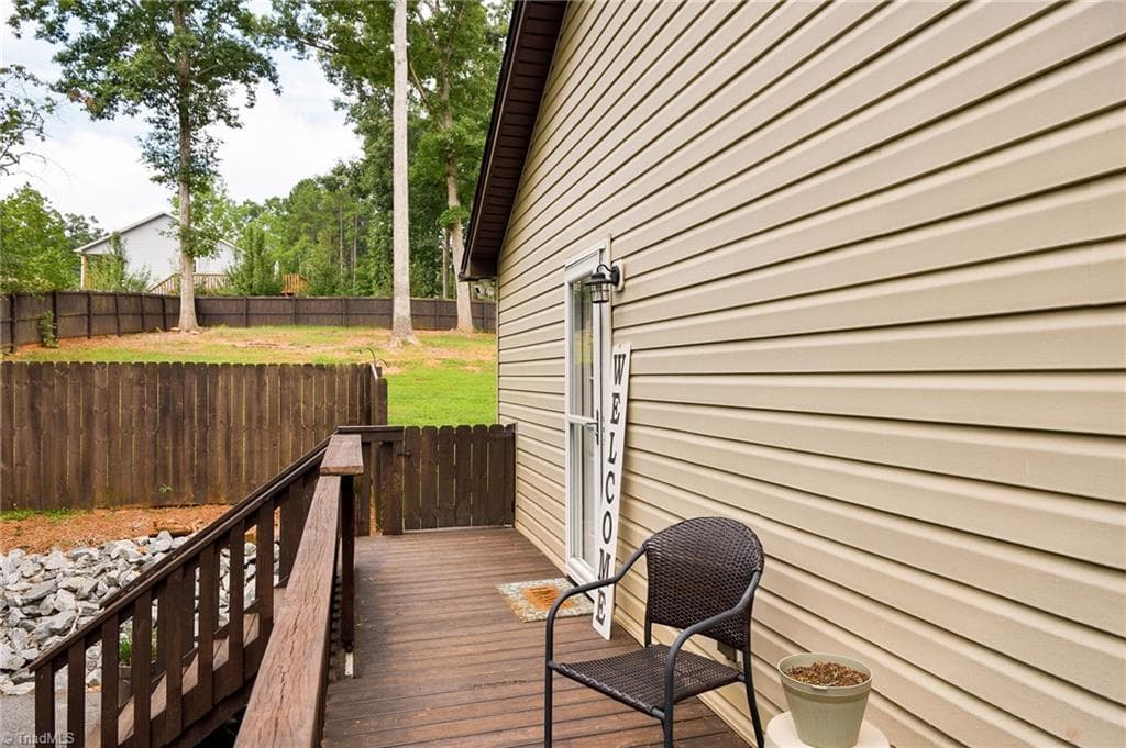 Stick/Site Built at 133 Lake Drive 9, Lexington NC 27292, Lexington, photo 5 of 28