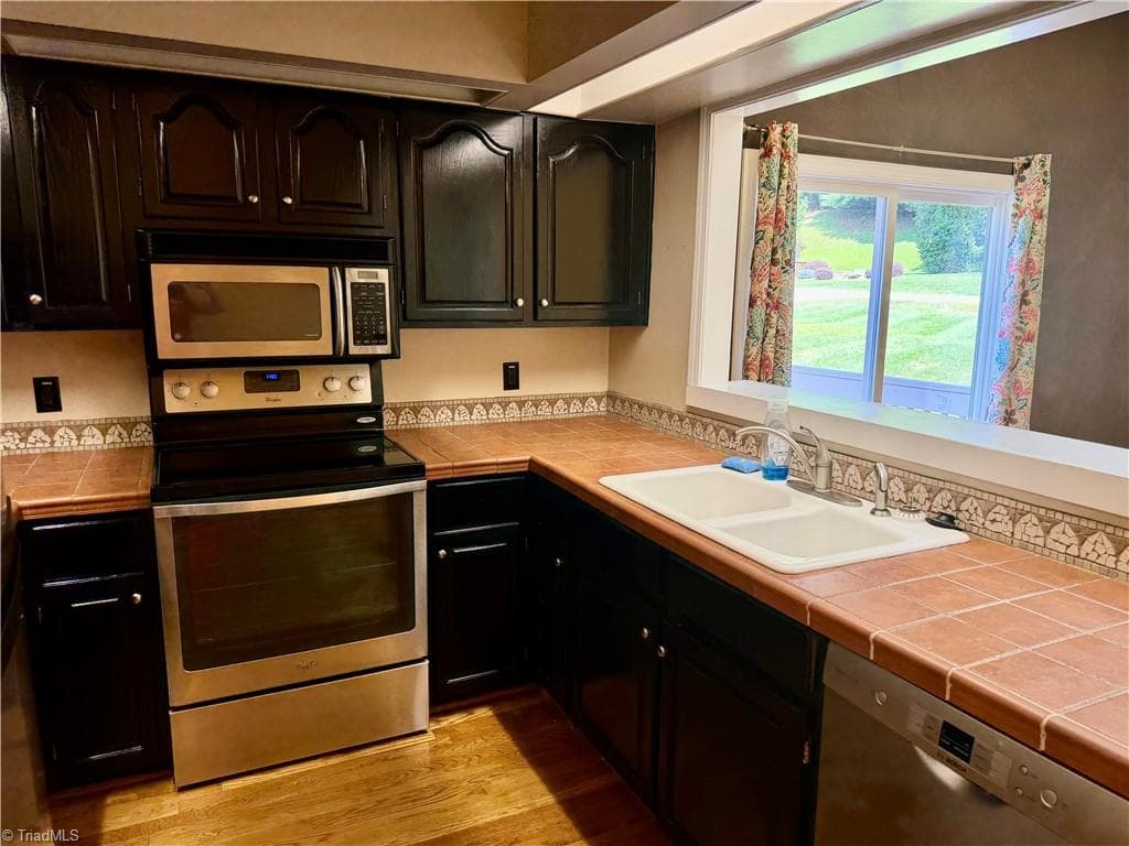 Stick/Site Built at 1540 Ivy Trace, Wilkesboro NC 28697, Wilkesboro, photo 15 of 42