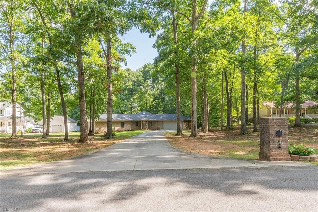 Stick/Site Built at 631 Mill Stream Lane, Lexington NC 27292, photo 6 of 37