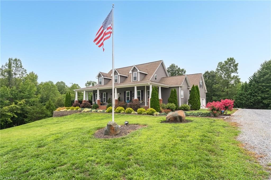 Stick/Site Built at 1819 Merritt Trail, Burlington NC 27217, Burlington, photo 3 of 100