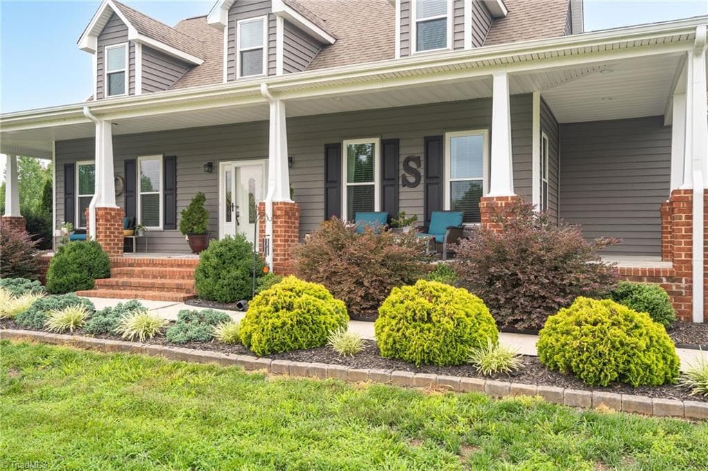 Stick/Site Built at 1819 Merritt Trail, Burlington NC 27217, Burlington, photo 9 of 100