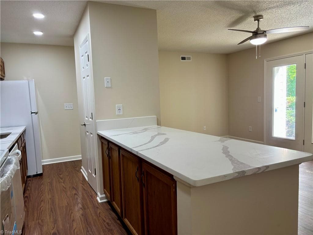 Stick/Site Built at 702 Glendale Drive # C, Greensboro NC 27406, Greensboro, photo 3 of 26
