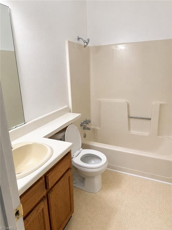 Stick/Site Built at 324 Meadows Circle, Winston-Salem NC 27104, Winston-Salem, photo 11 of 11