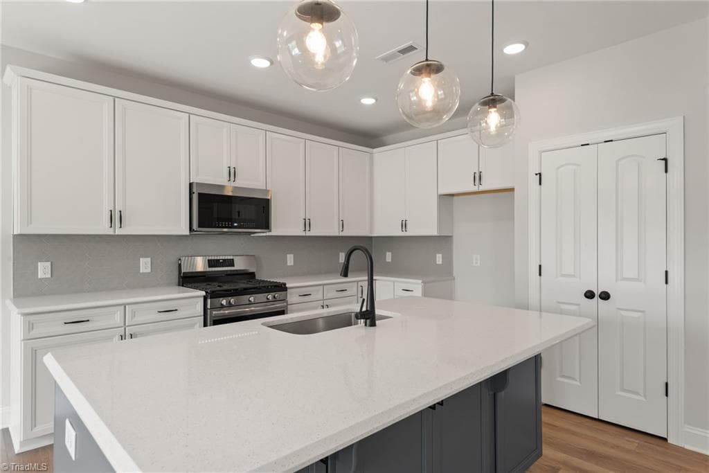 Stick/Site Built at 865 Brooklet Court, Winston-Salem NC 27127, Winston-Salem, photo 12 of 28