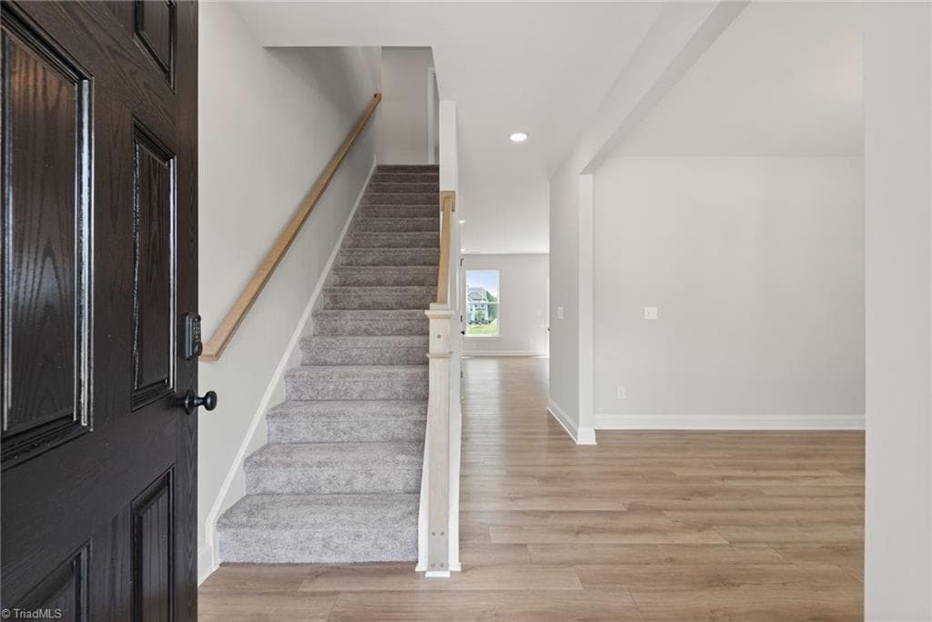 Stick/Site Built at 865 Brooklet Court, Winston-Salem NC 27127, Winston-Salem, photo 4 of 28
