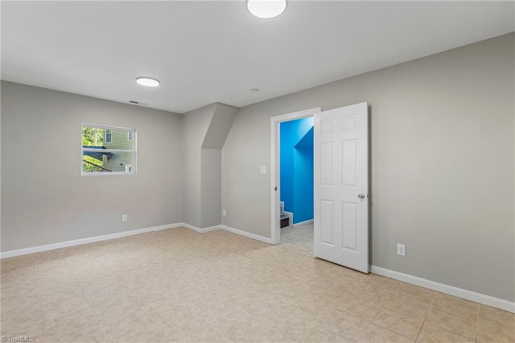 Stick/Site Built at 2117 Bowen Boulevard, Winston-Salem NC 27105, Winston-Salem, photo 24 of 31