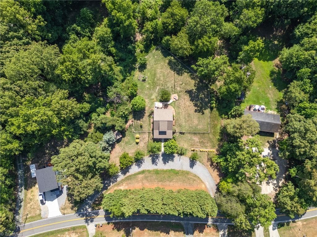 Stick/Site Built at 2108 Glenside Drive, Greensboro NC 27405, photo 32 of 39