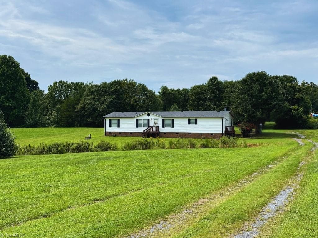 Manufactured Home at 5191 US Highway 601 N, Mocksville NC 27028, Mocksville, photo 3 of 44