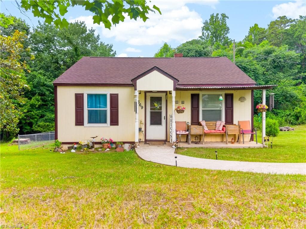 Remarks at 2669 Old Mountain Road, Trinity NC 27370, photo 4 of 50